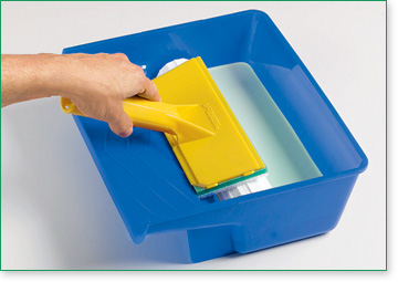 This Paint Pad Tray with the paint transfer wheel is designed to load paint pads quickly and easily.